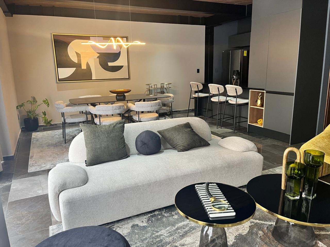 WhatsApp Image 2025-09-29 at 09.02.51