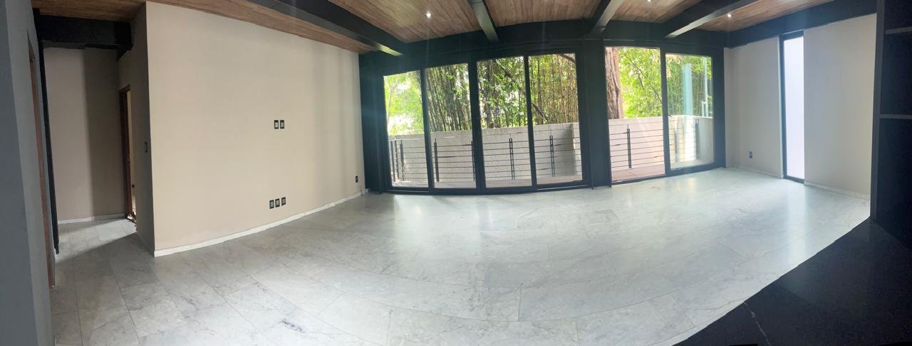 WhatsApp Image 2025-09-29 at 09.02.52